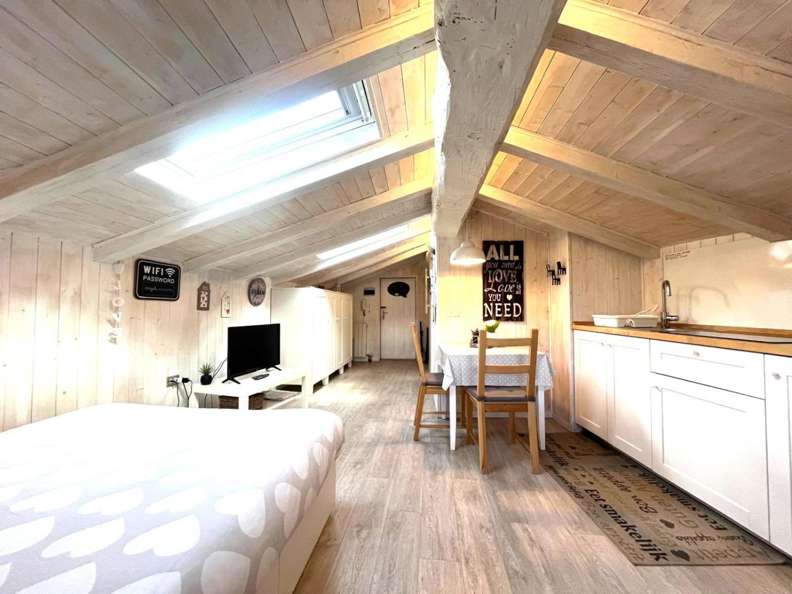Il Piccolo Loft Nel Cuore Antico Di Aosta - You & Me Case Vacanza Exteriér fotografie
